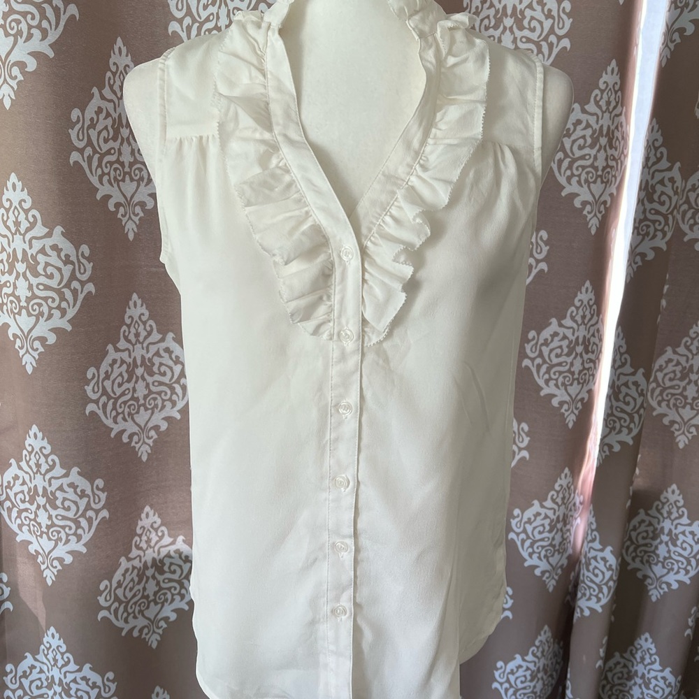 Sleeveless top
